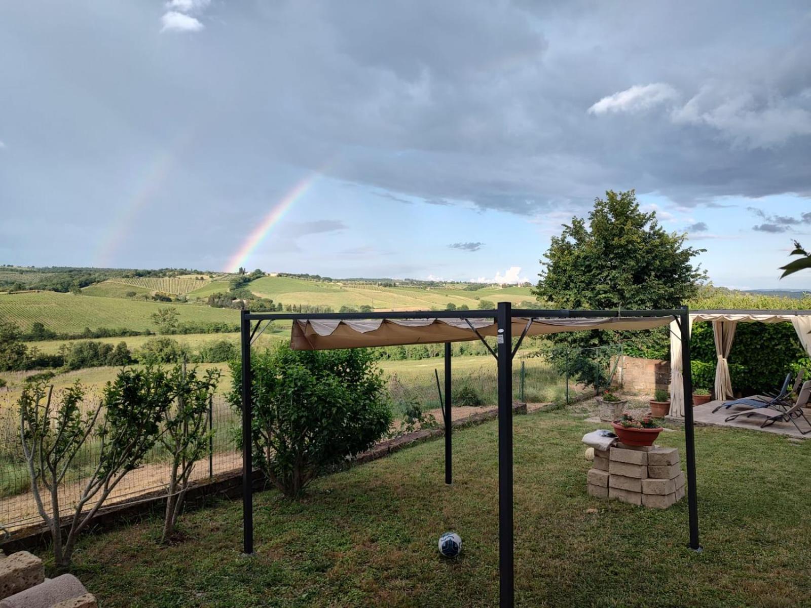 Il Giardino Del Chianti Apartment Siena Bagian luar foto
